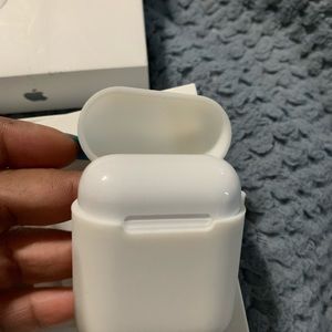 Apple AirPods